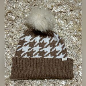 Hollister | Womens Beanie Hat with Pom Size O/S NWOT